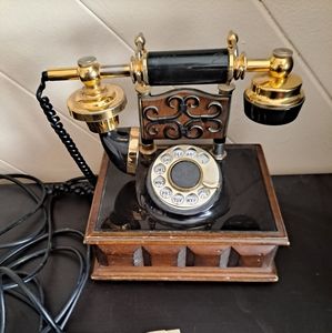 Vintage Deco-tel French Style Rotary Telephone
